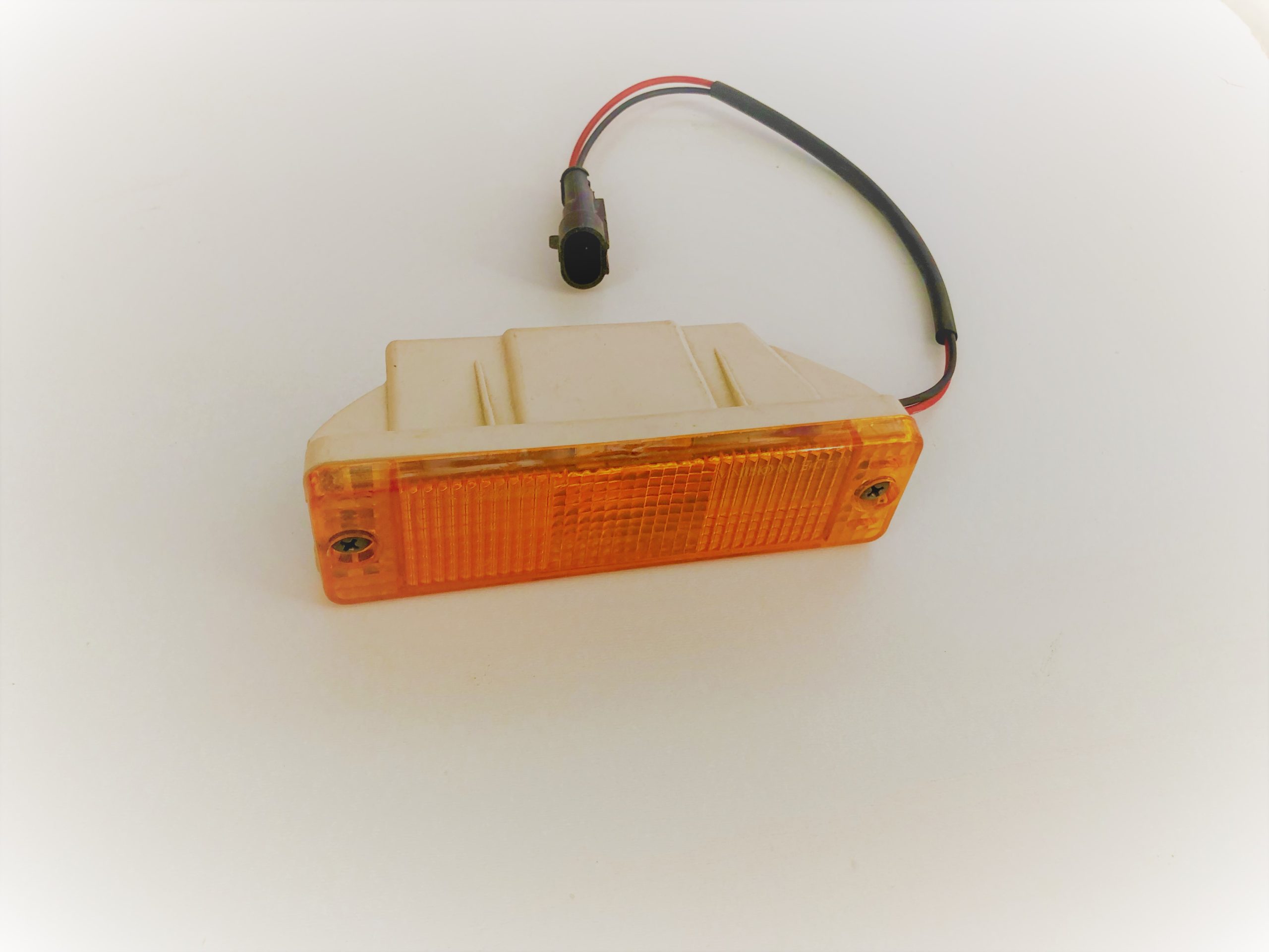 Поворотник бампера 81.253206082