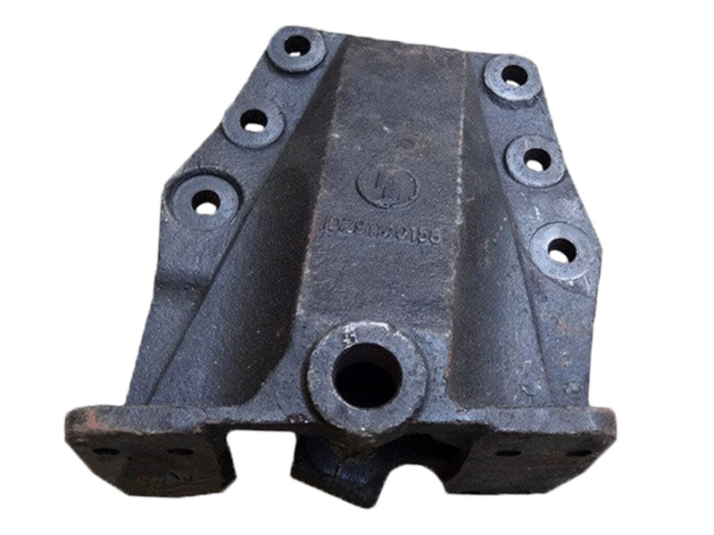 Кронштейн передн рессоры L F2000 задн DZ9114520155