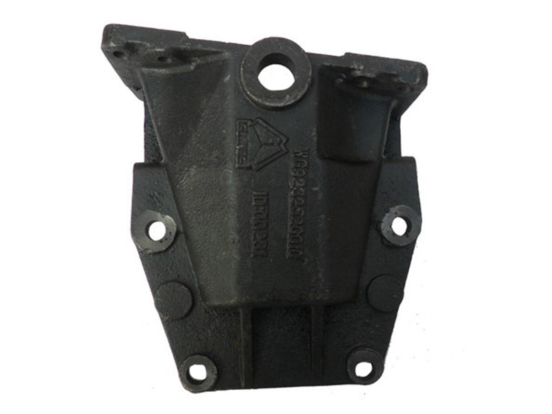 Кронштейн передн рессоры L HW AZ9232520010