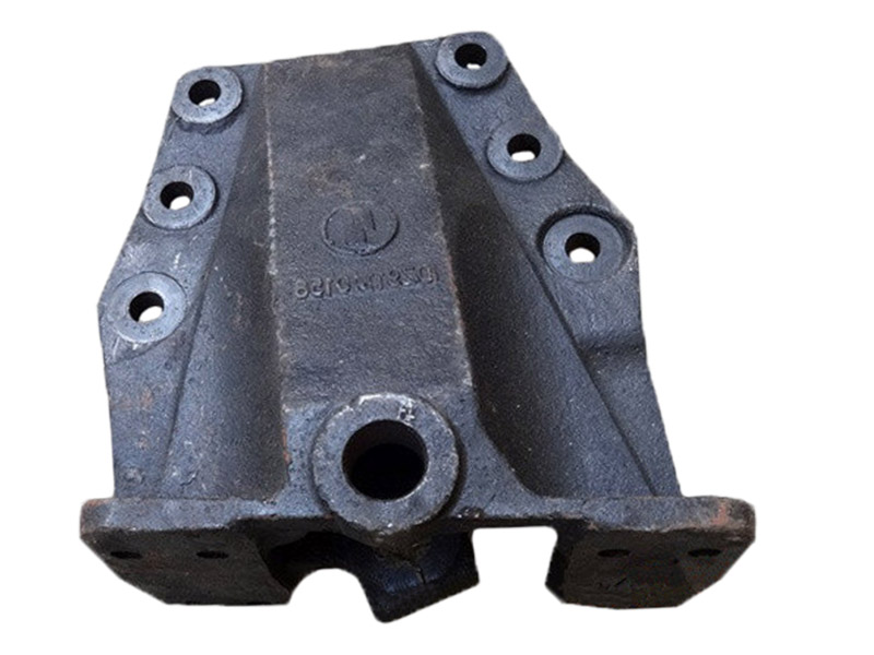 Кронштейн передн рессоры R F2000 задний DZ9114520156