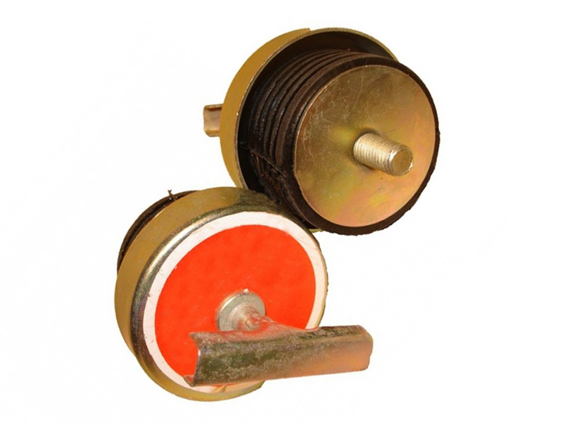 Крышка горловины масляной 612600010489